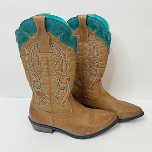 Tan & Turquoise Cowboy Boots, size 8